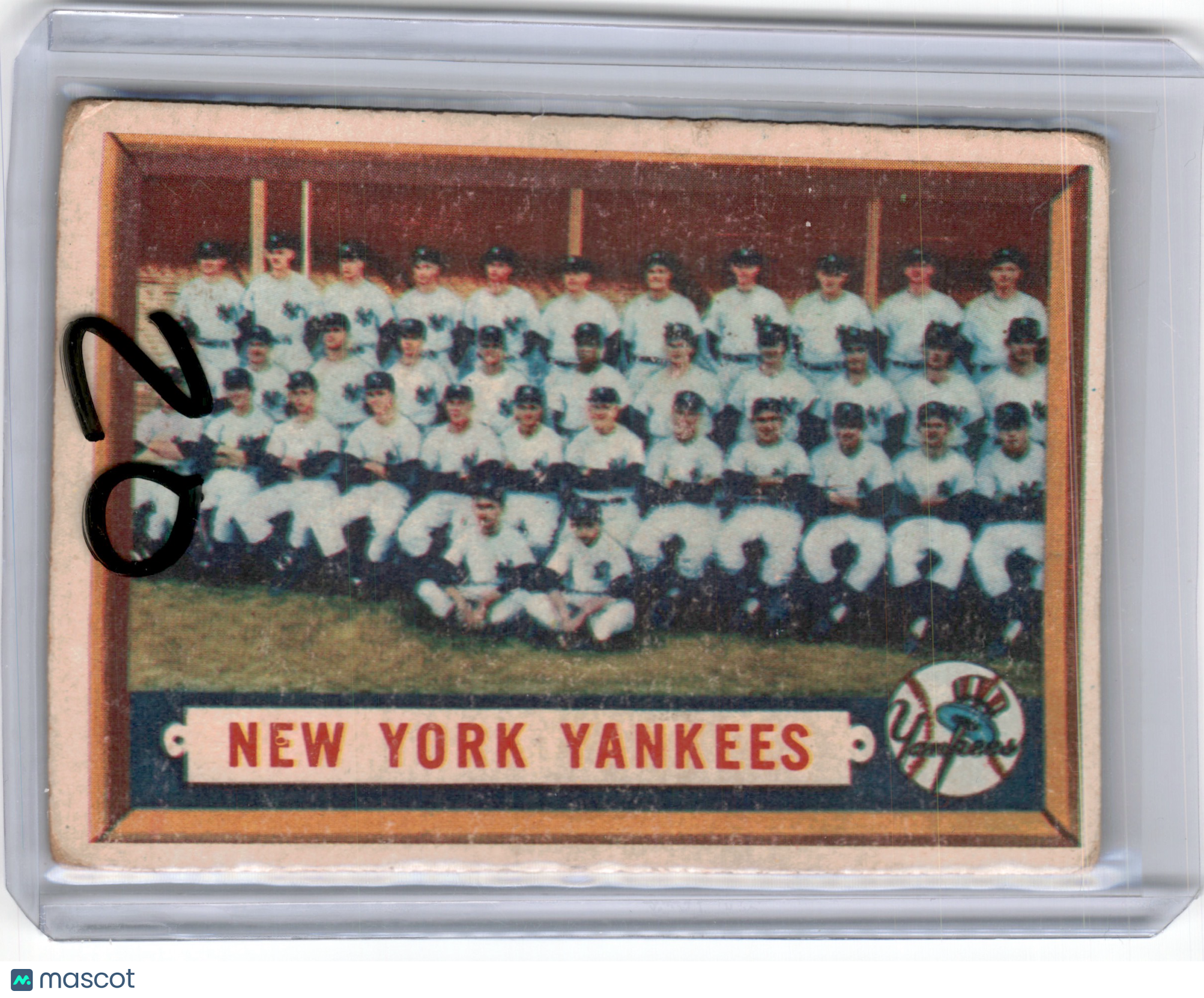 1957 TOPPS NEW YORK YANKEES TEAM CARD #97